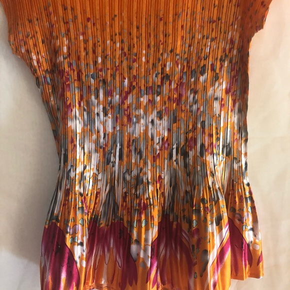 Satin Accordion Fold Shirt - Picture 6 of 7